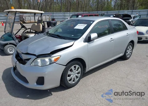 2011 Toyota Corolla Le z USA, uszkodzony, nr VIN JTDBU4EE7B9127092